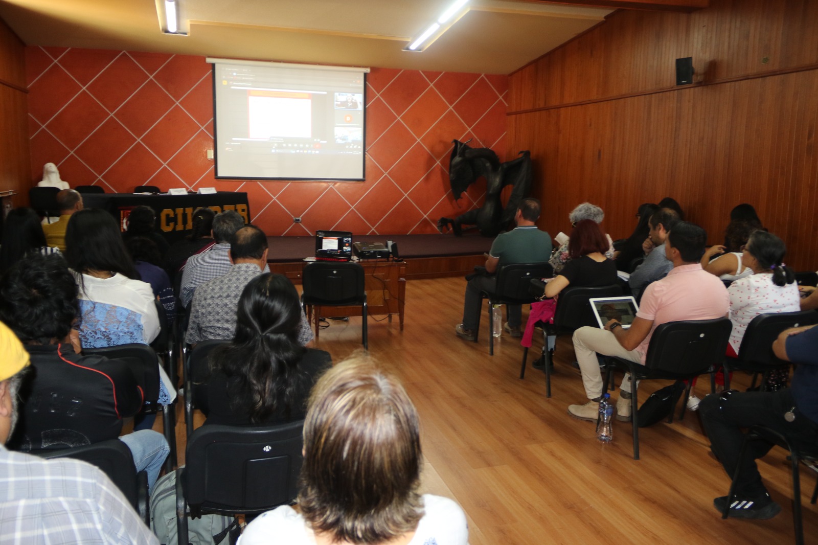 Centros de investigación de la UATx amplían la cooperación internacional para fortalecer a sus comunidades académicas